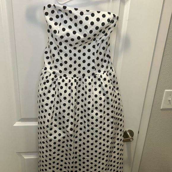 Source Unknown Dresses & Skirts - Source Unknown Black and White Polka Dot Strapless Dress